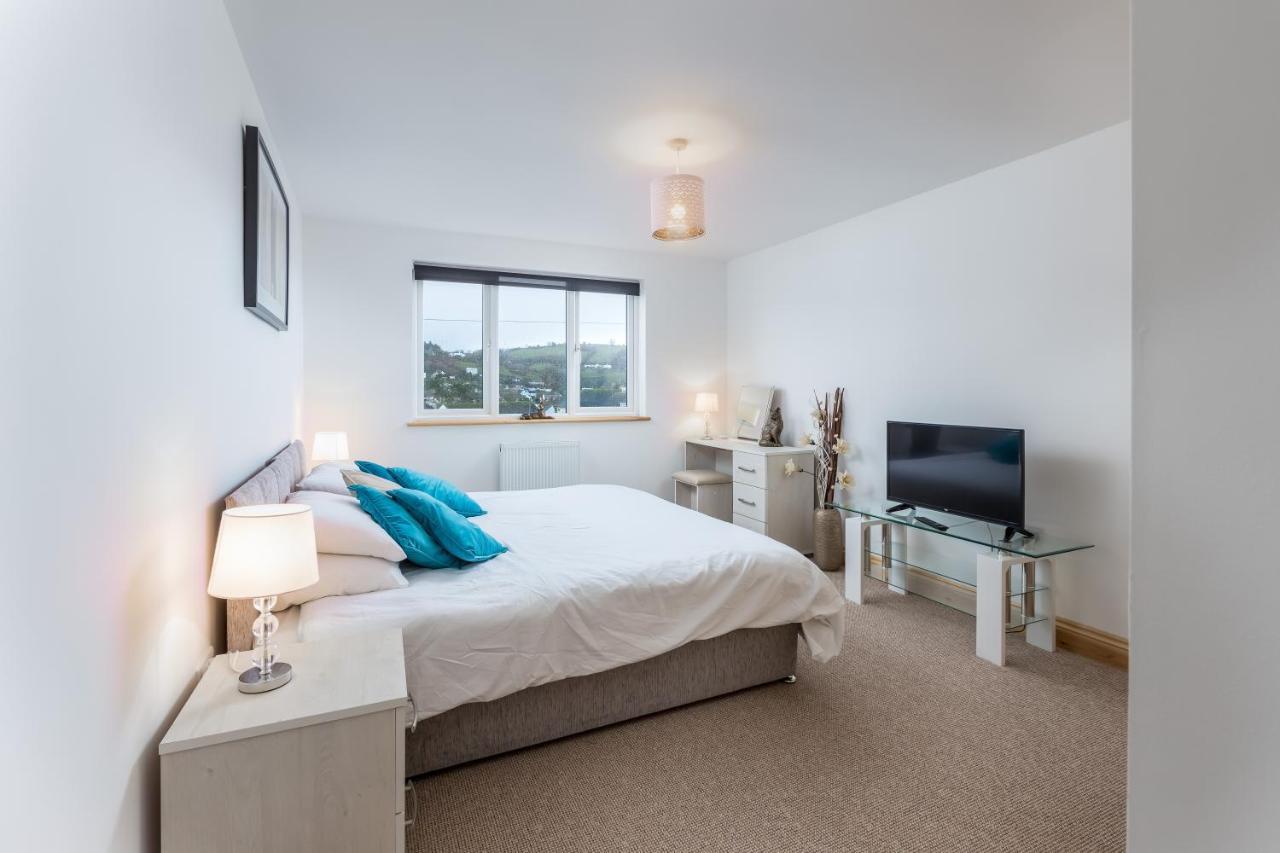 Totnes Modern House Sleeps 8 , 5 Mins To Town Buitenkant foto